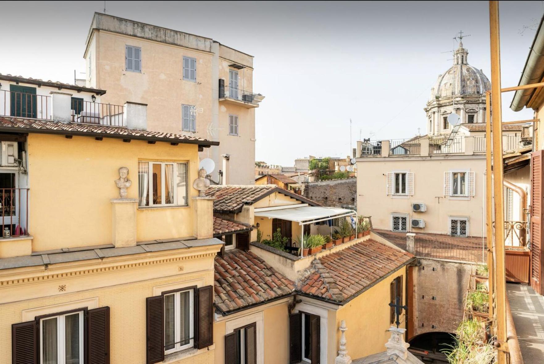 Piazza Navona Center House, Rome